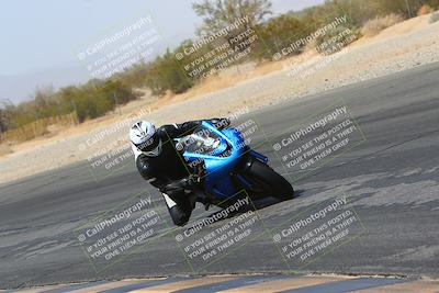 media/Mar-28-2022-Superbike Trackdays (Mon) [[b8603d0f67]]/Open Track Time/Turn 3 Inside/